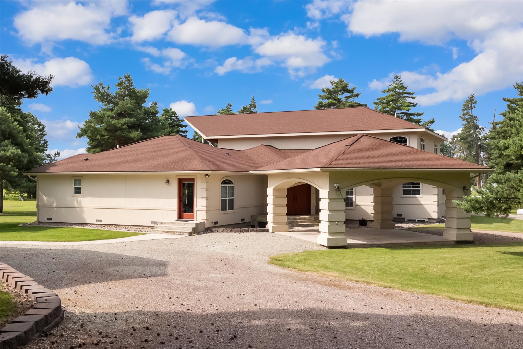 618 Leonard Lane