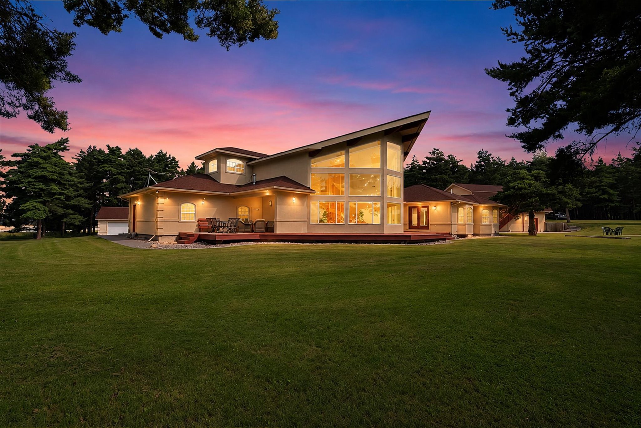 618 Leonard Lane