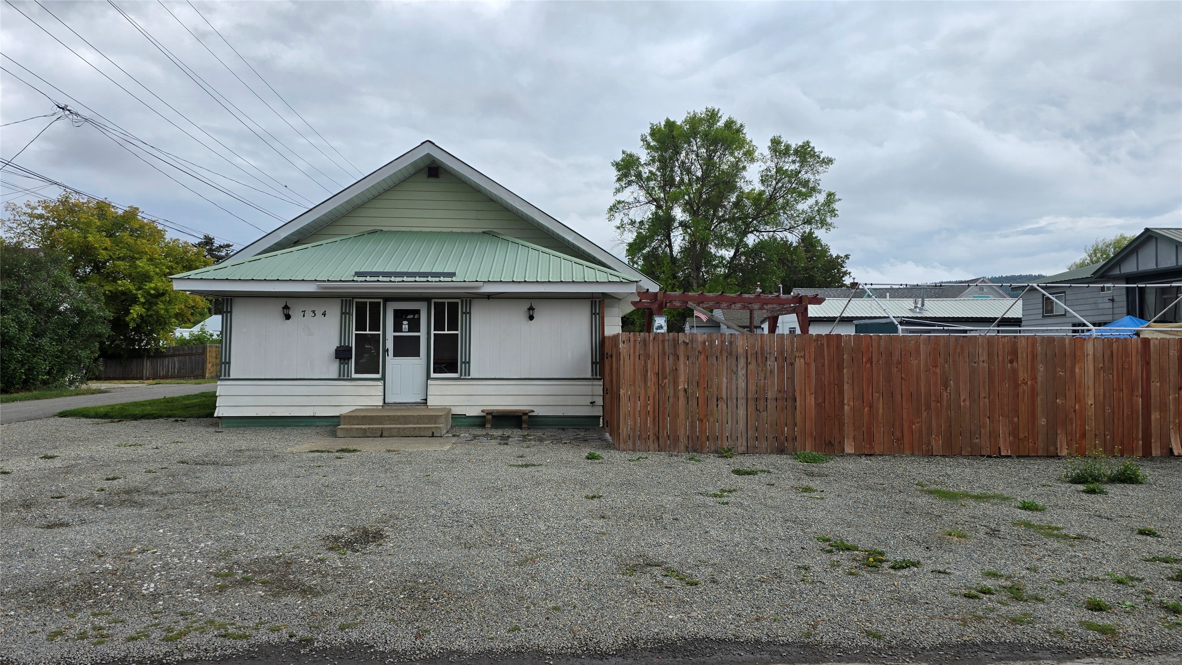 Kalispell, Montana 59901, United States, 3 Bedrooms Bedrooms, ,1 BathroomBathrooms,Residential,Pending,210818