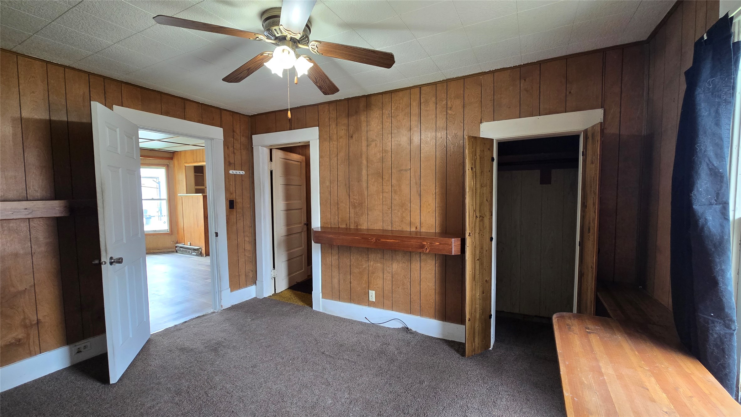 Kalispell, Montana 59901, United States, 3 Bedrooms Bedrooms, ,1 BathroomBathrooms,Residential,Pending,210818