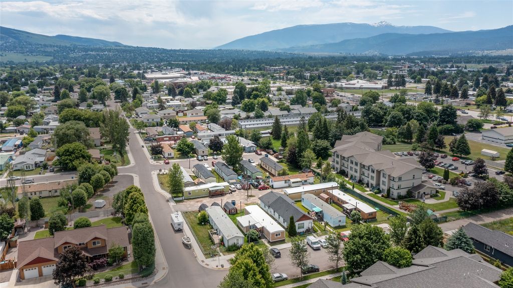 Photo of 2337 Burlington Avenue, Missoula, MT 59801 (MLS # 30064891)