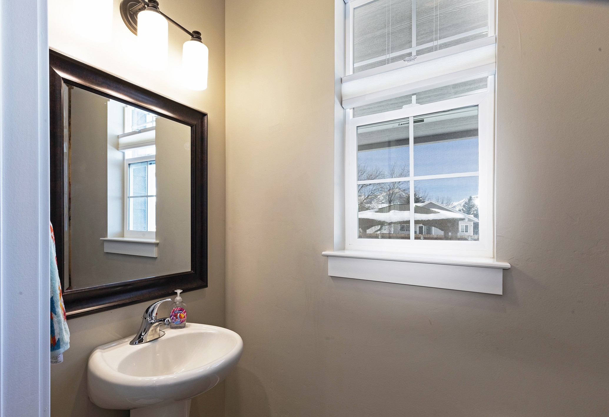 Hamilton, Montana 59840, United States, 4 Bedrooms Bedrooms, ,3 BathroomsBathrooms,Residential,Active,78510