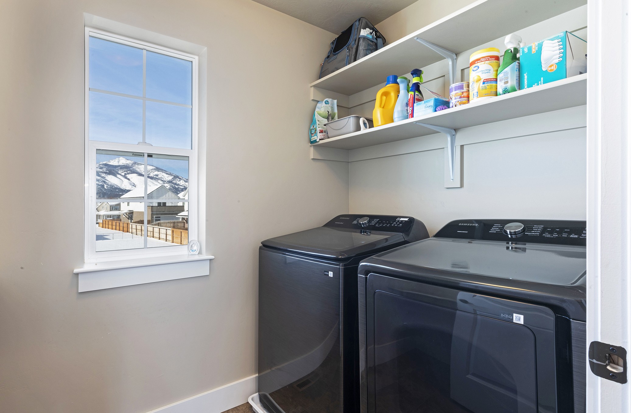 Hamilton, Montana 59840, United States, 4 Bedrooms Bedrooms, ,3 BathroomsBathrooms,Residential,Active,78510