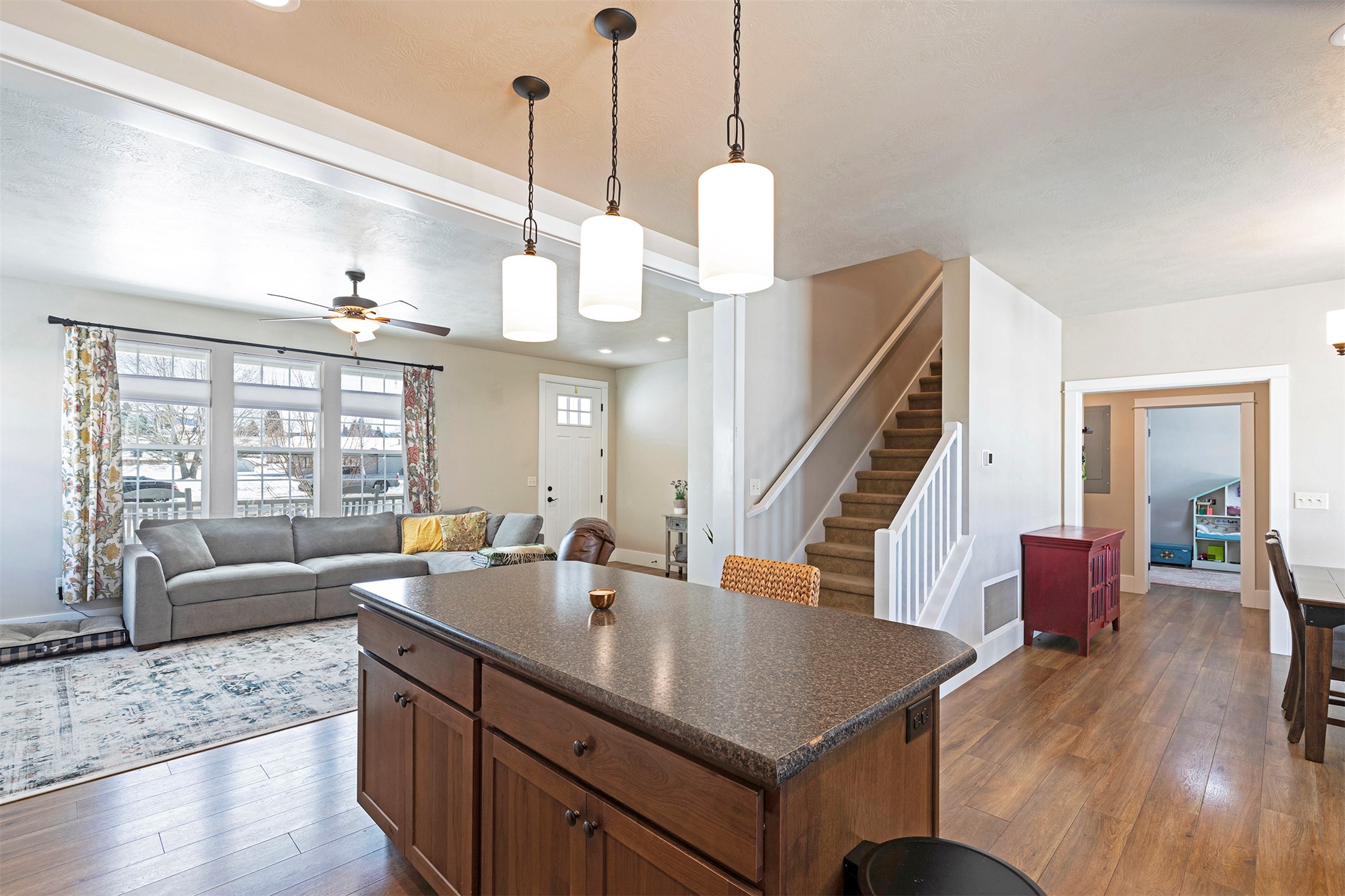 Hamilton, Montana 59840, United States, 4 Bedrooms Bedrooms, ,3 BathroomsBathrooms,Residential,Active,78510