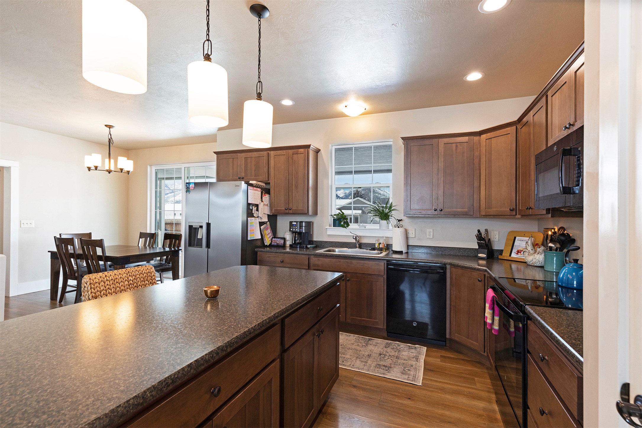 Hamilton, Montana 59840, United States, 4 Bedrooms Bedrooms, ,3 BathroomsBathrooms,Residential,Active,78510