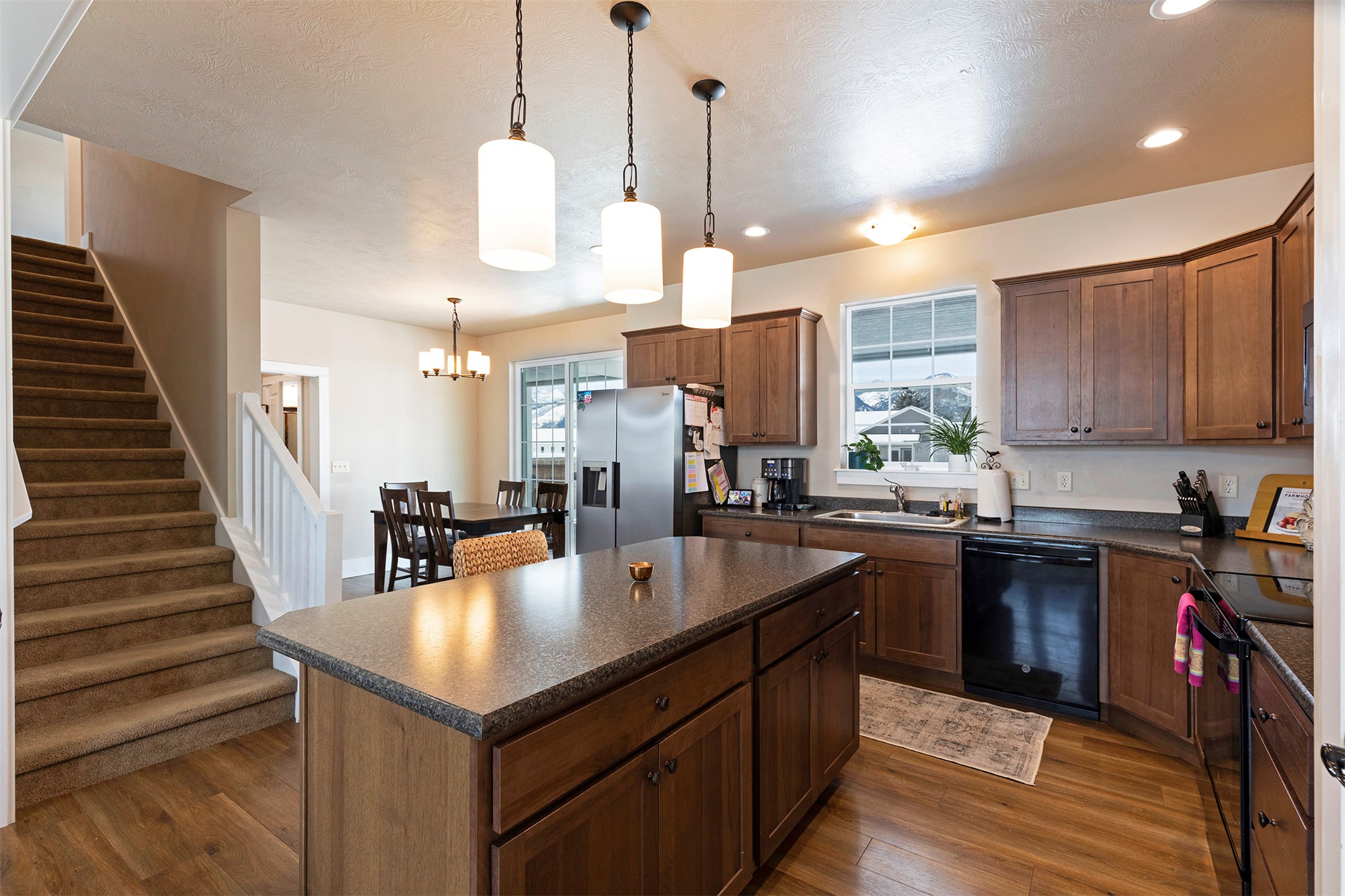 Hamilton, Montana 59840, United States, 4 Bedrooms Bedrooms, ,3 BathroomsBathrooms,Residential,Active,78510