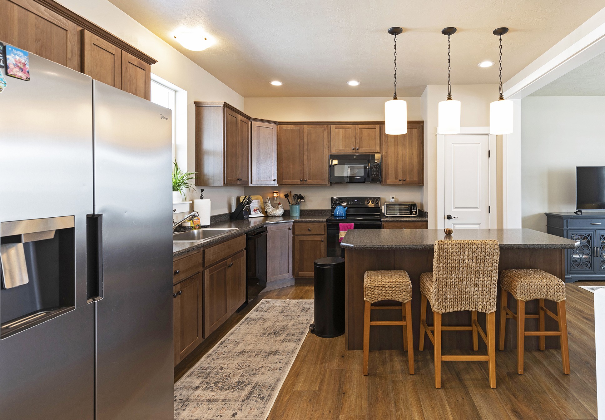 Hamilton, Montana 59840, United States, 4 Bedrooms Bedrooms, ,3 BathroomsBathrooms,Residential,Active,78510