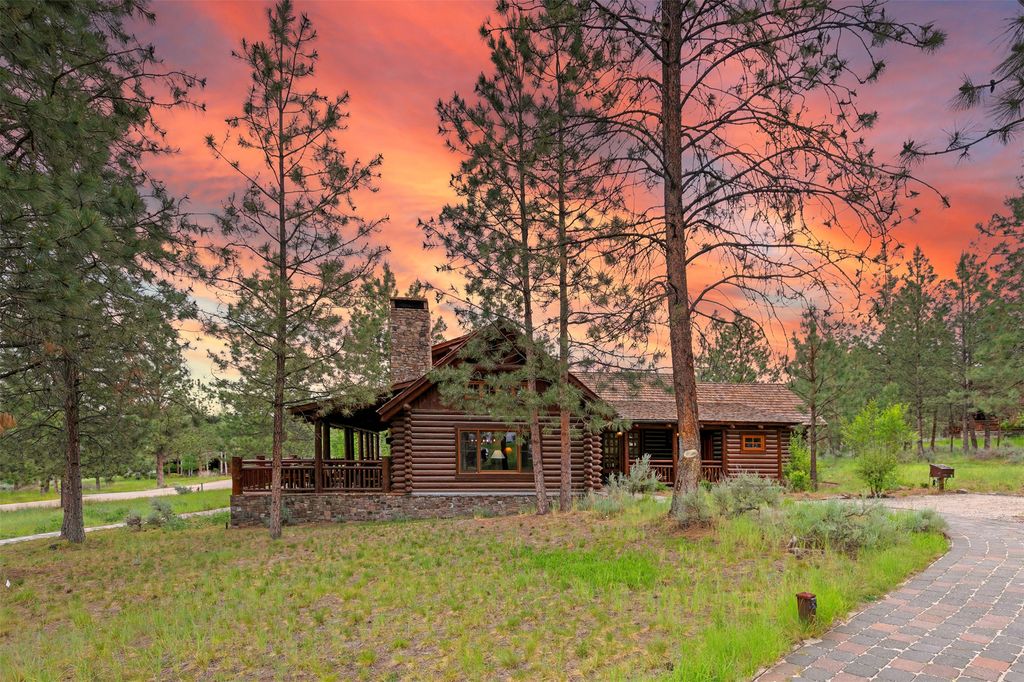Photo of 752 Pallo Trail, Hamilton, MT 59840 (MLS # 30051378)
