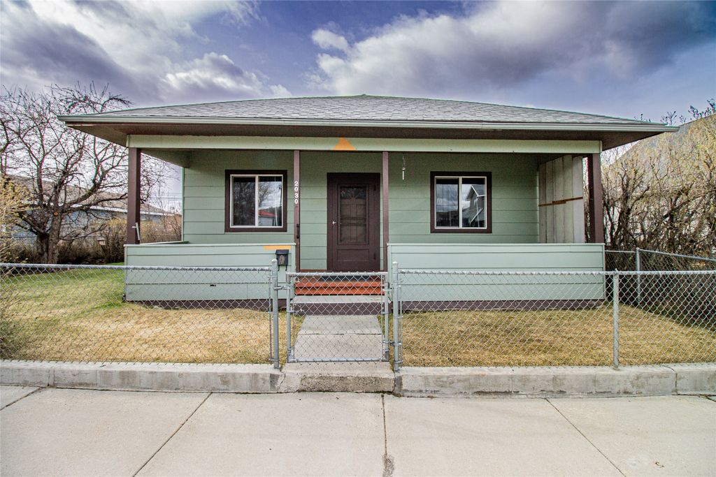 Photo of 2030 Elm Street, Butte, MT 59701 (MLS # 30069055)