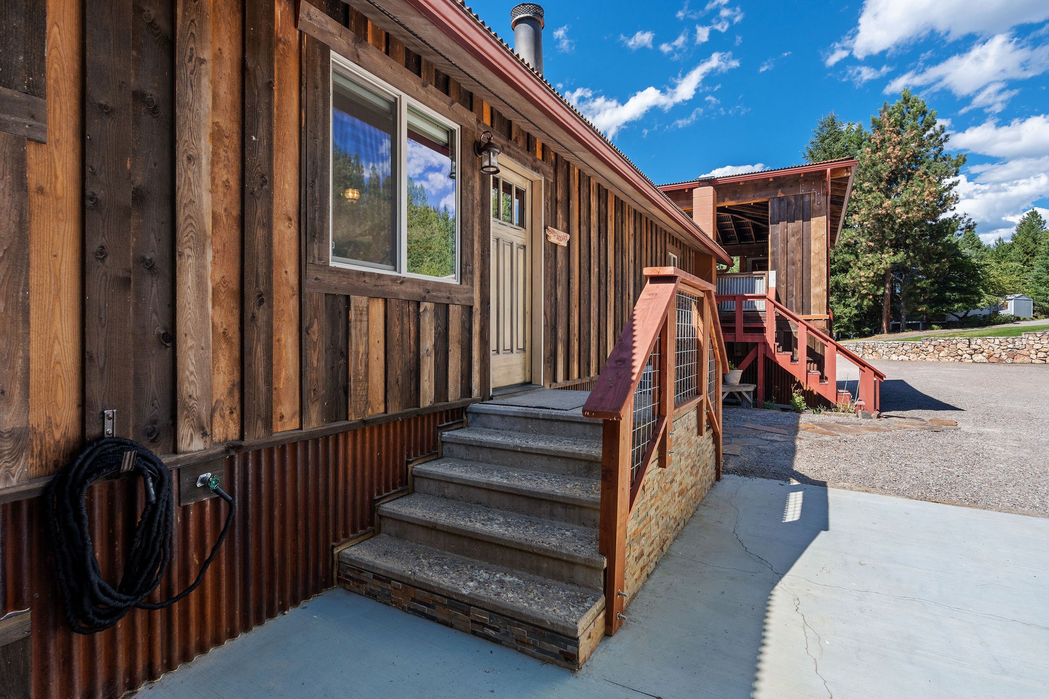 15286 Woods Bay Point Road