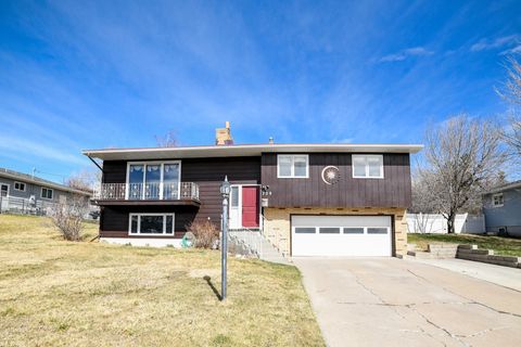 Photo of 759 33rd Avenue NE, Great Falls, MT 59404 (MLS # 30067281)