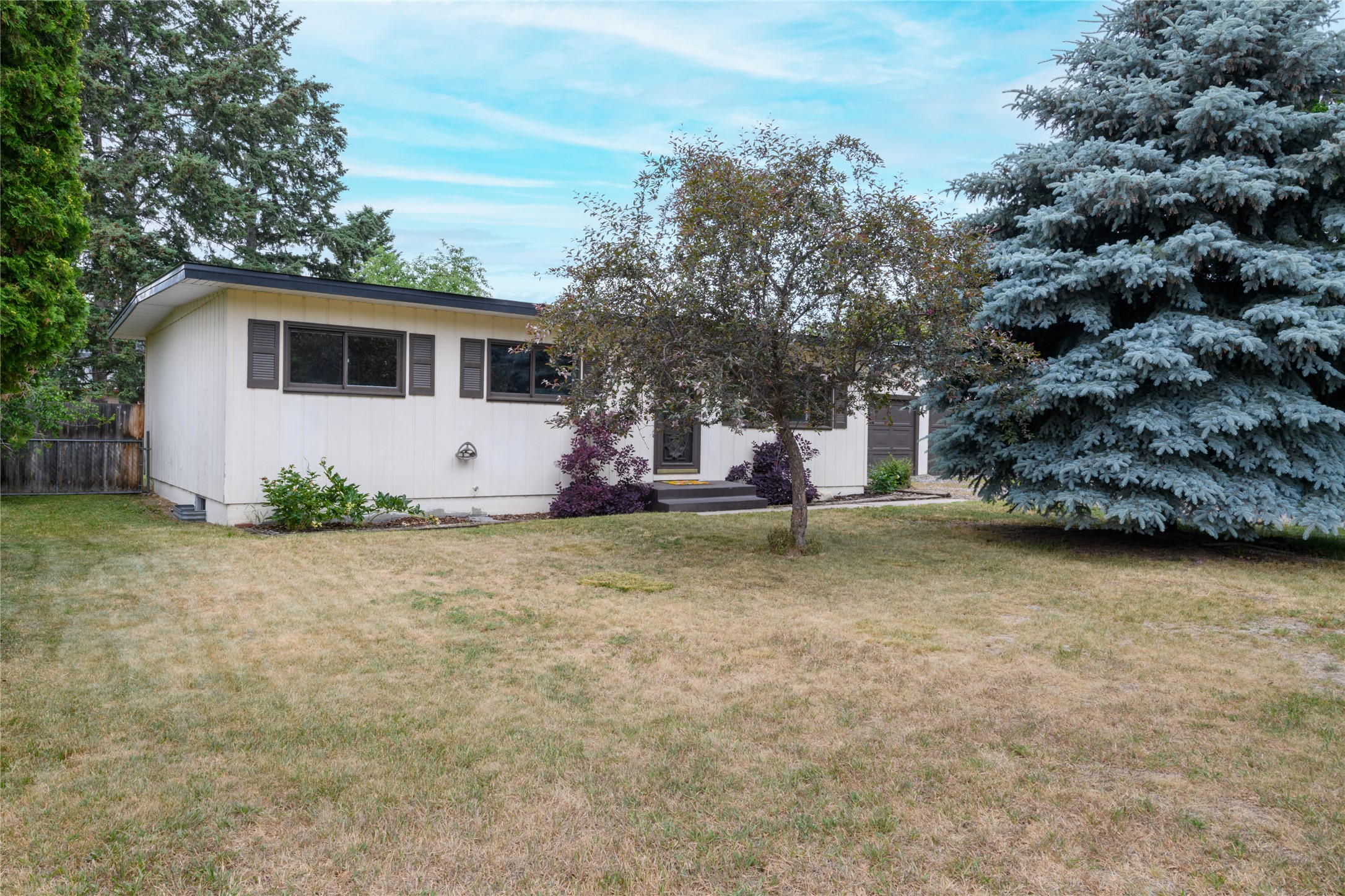 205 Park Side Court