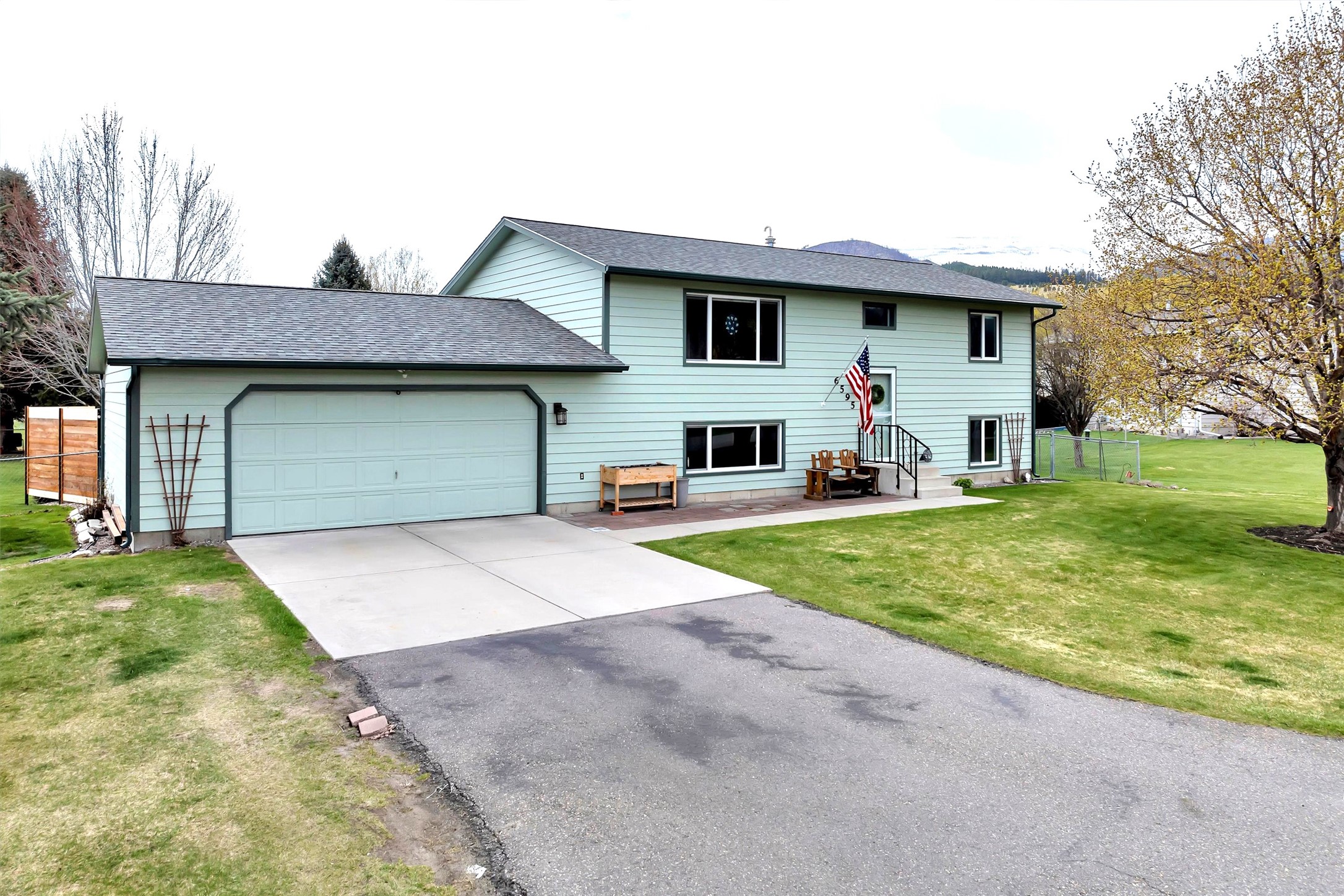 6595 Ruby Lane