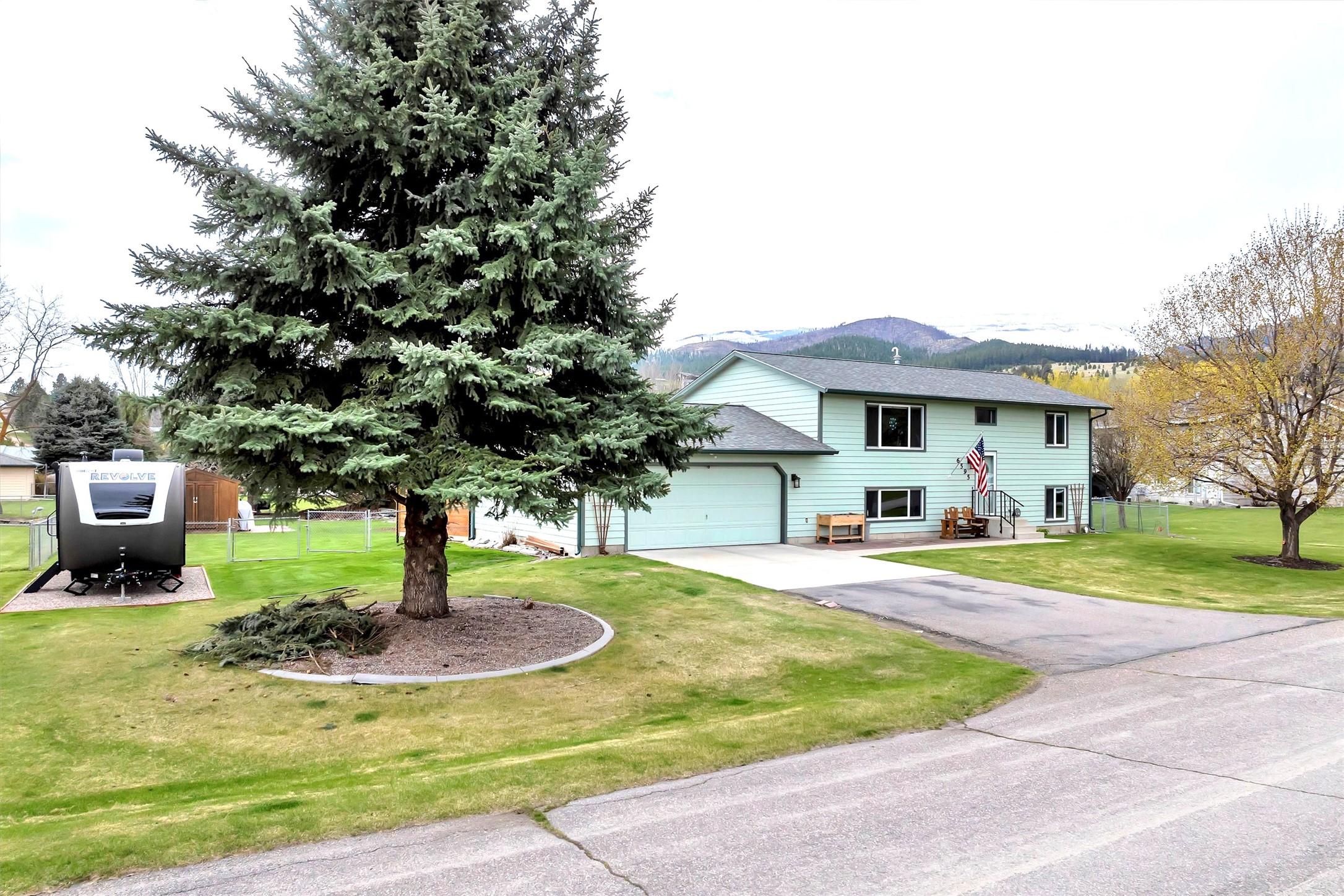 6595 Ruby Lane