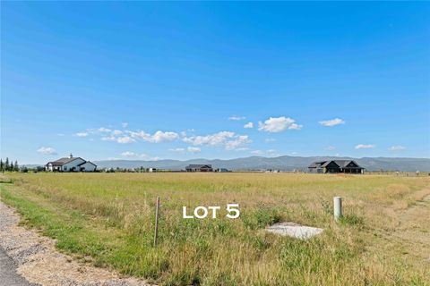 Photo of 122 Majestic Meadow Lane, Kalispell, MT 59901 (MLS # 30056493)