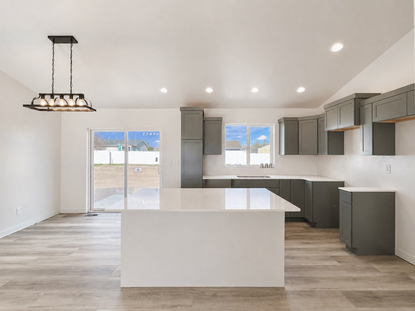 8161 Oreilly Drive