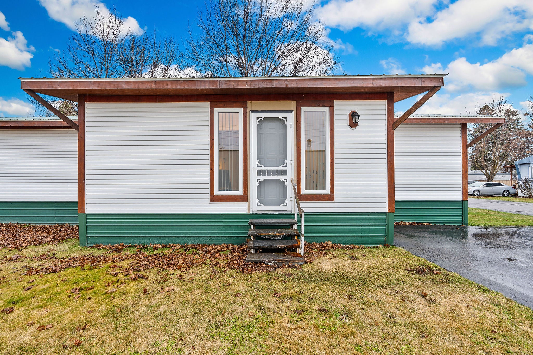 1717 S Woodland Drive 27