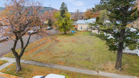 Tiny photo for 446 7th Avenue W, Kalispell, MT 59901 (MLS # 30061000)