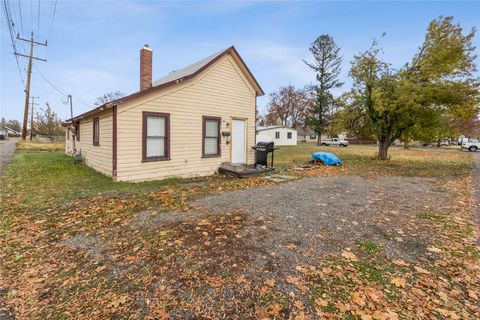 Tiny photo for 446 7th Avenue W, Kalispell, MT 59901 (MLS # 30061000)