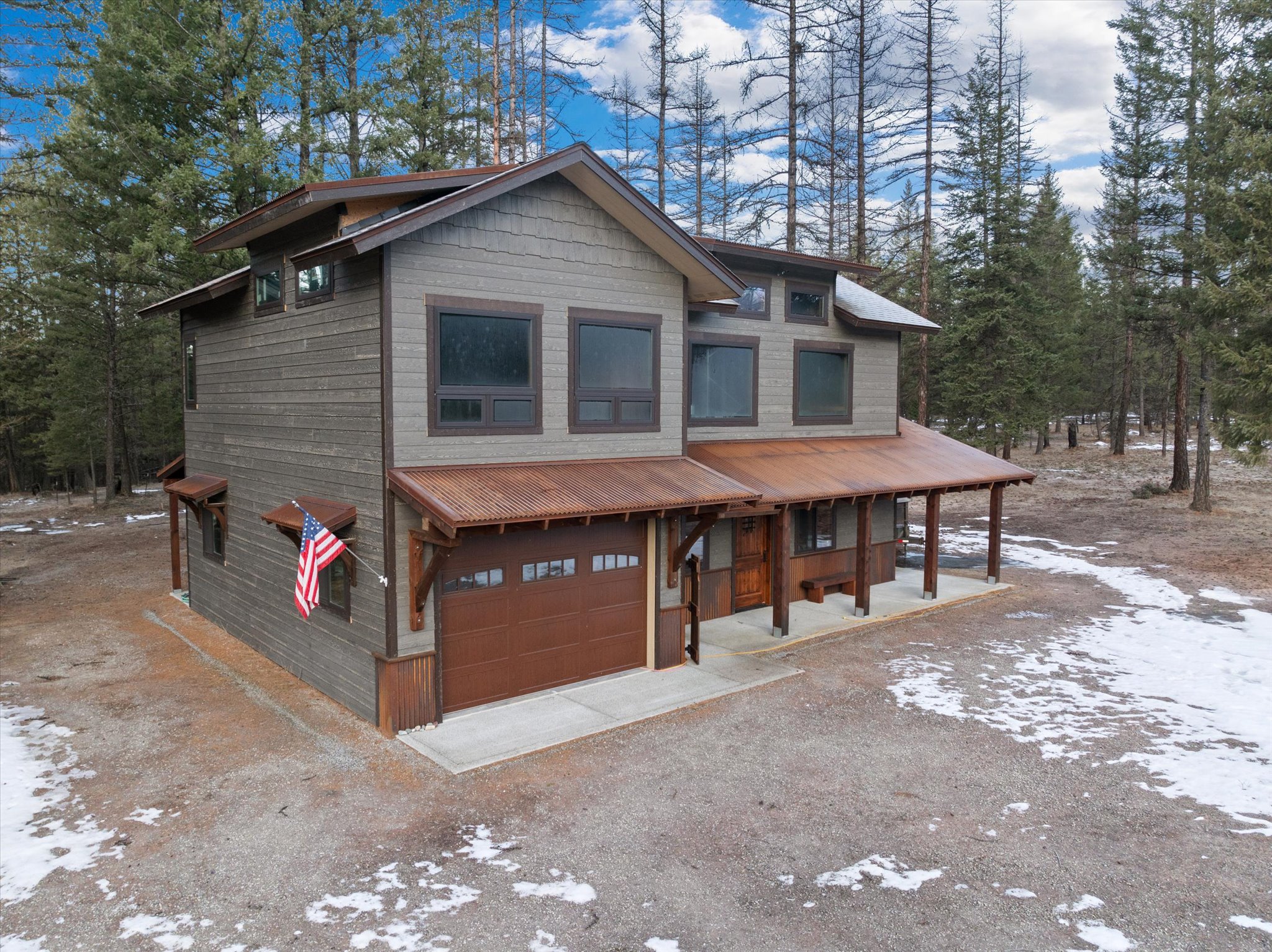 321 Forest Loop