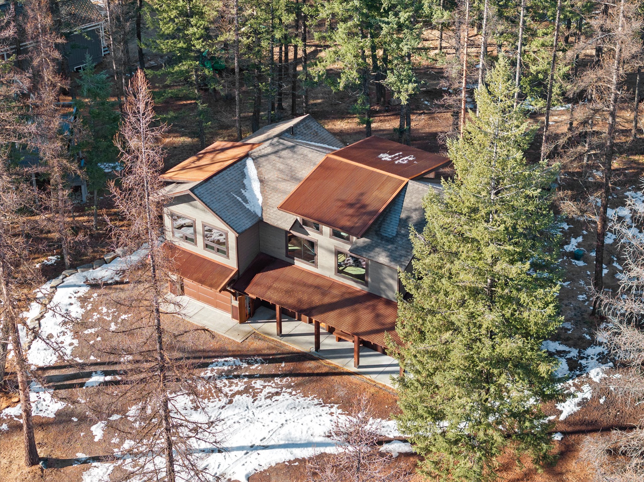 321 Forest Loop