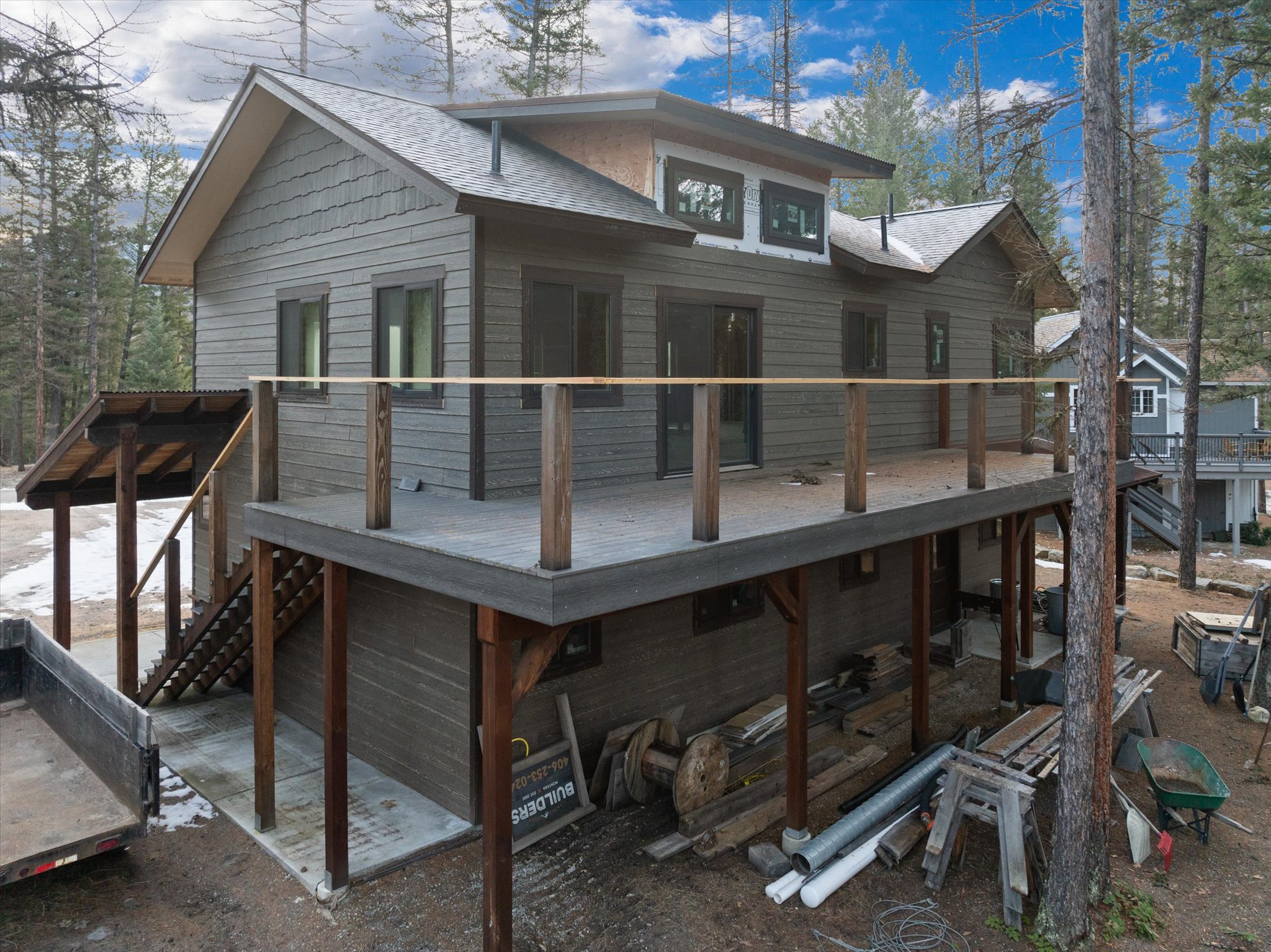 321 Forest Loop