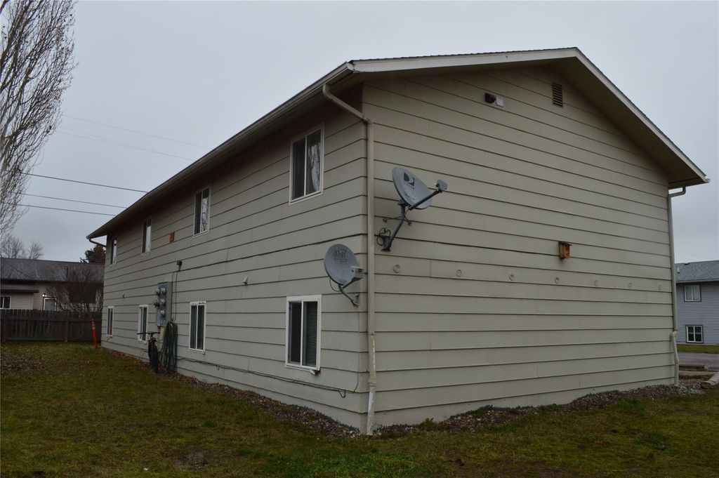 Photo of 186 Glenwood Drive, Kalispell, MT 59901 (MLS # 30062036)