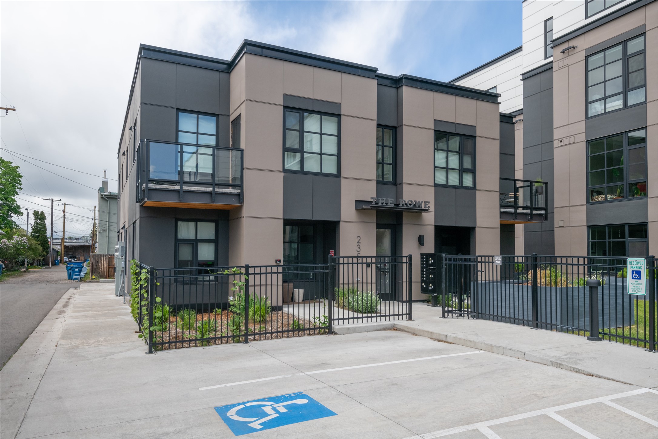 235 S 4th Street E 203