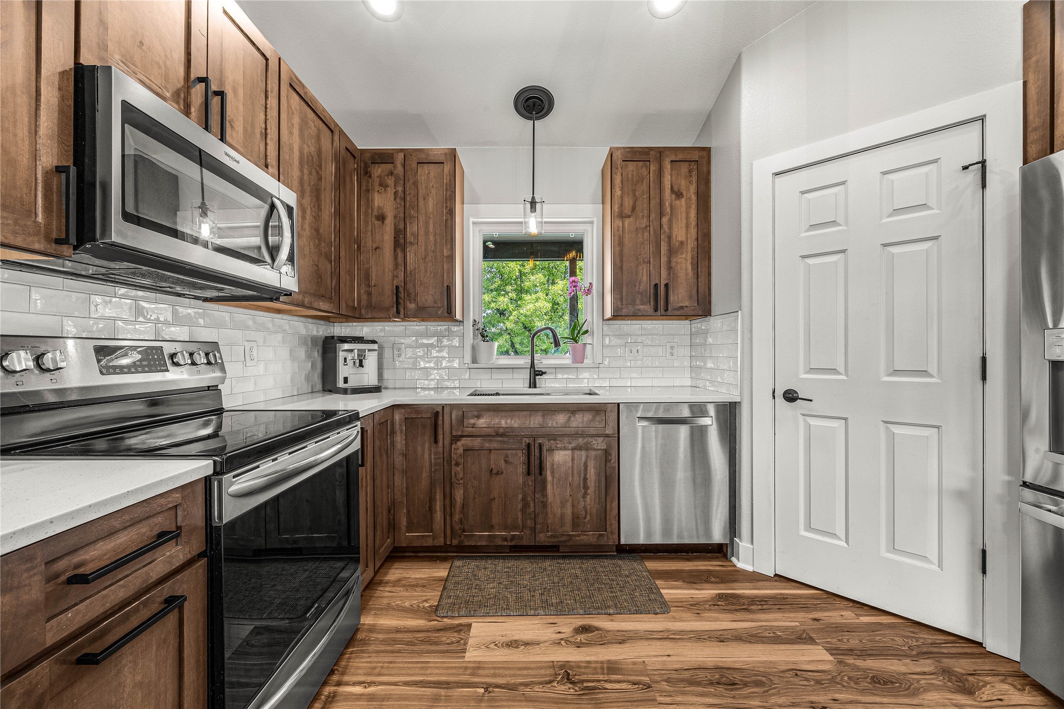 6809 Kelsey Court