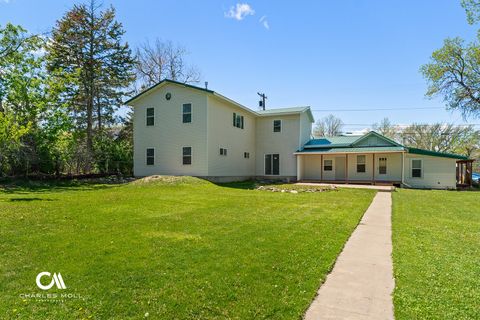 Photo of 812 N Ewing Street, Helena, MT 59601 (MLS # 30071002)