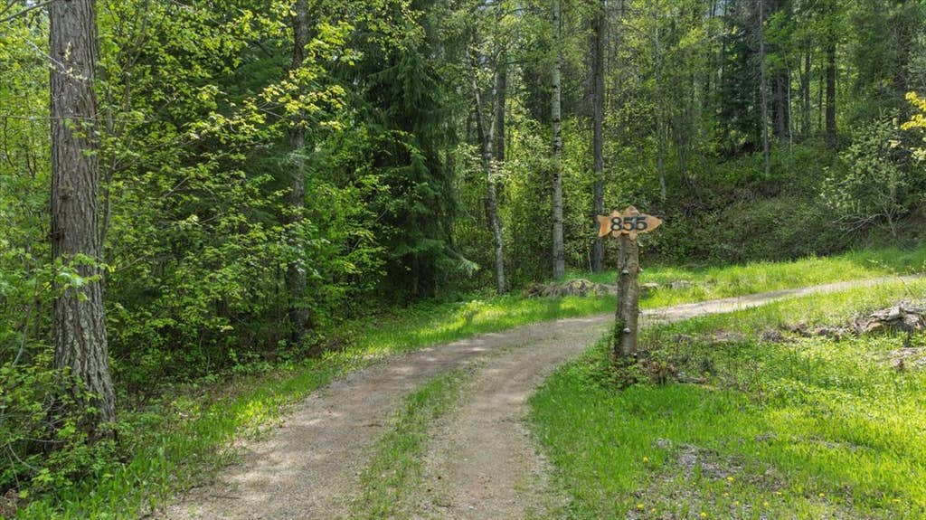 Photo of 855 Hunter Lane, Columbia Falls, MT 59912 (MLS # 30071589)