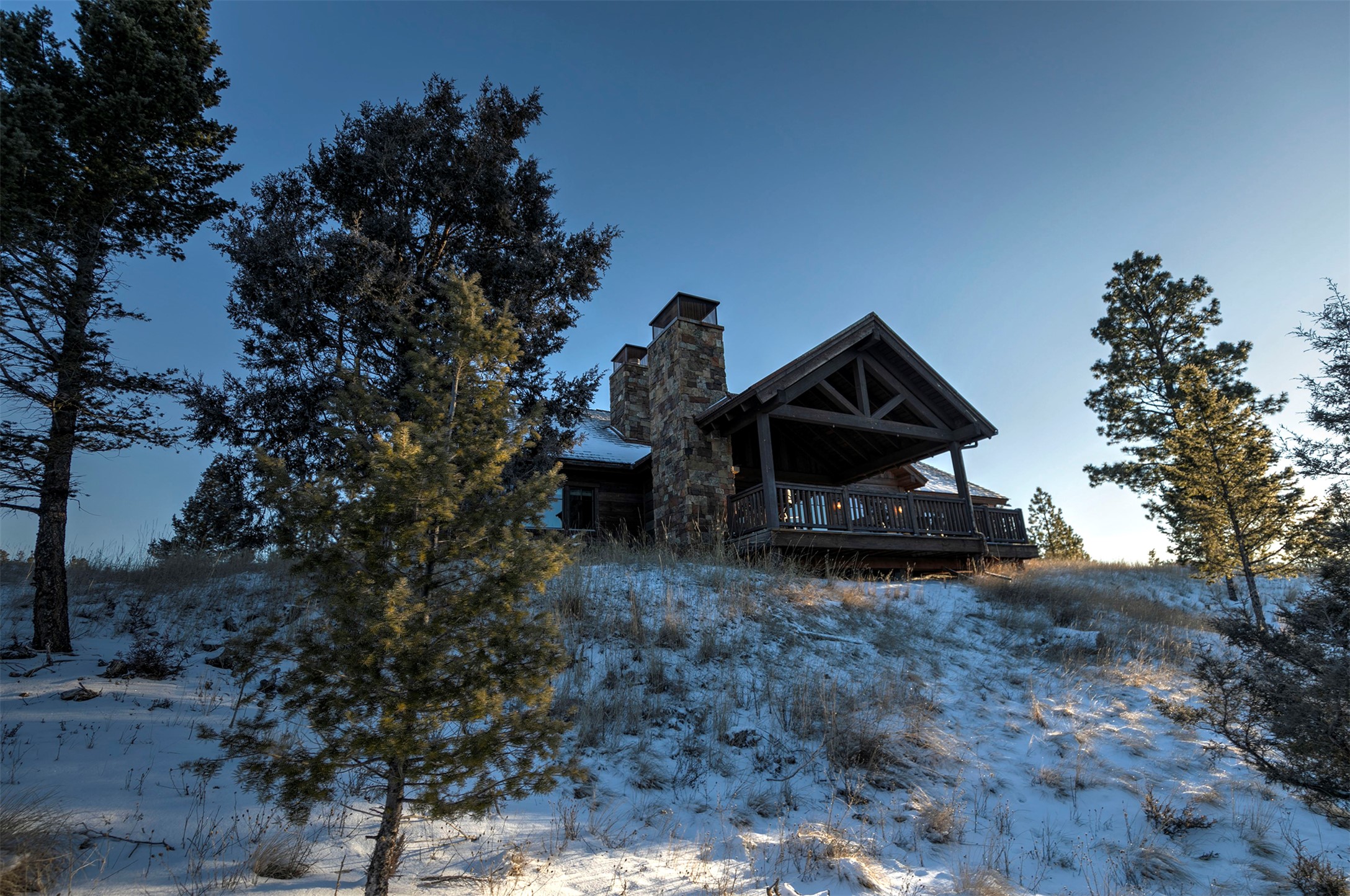 7001 Willow Creek Road