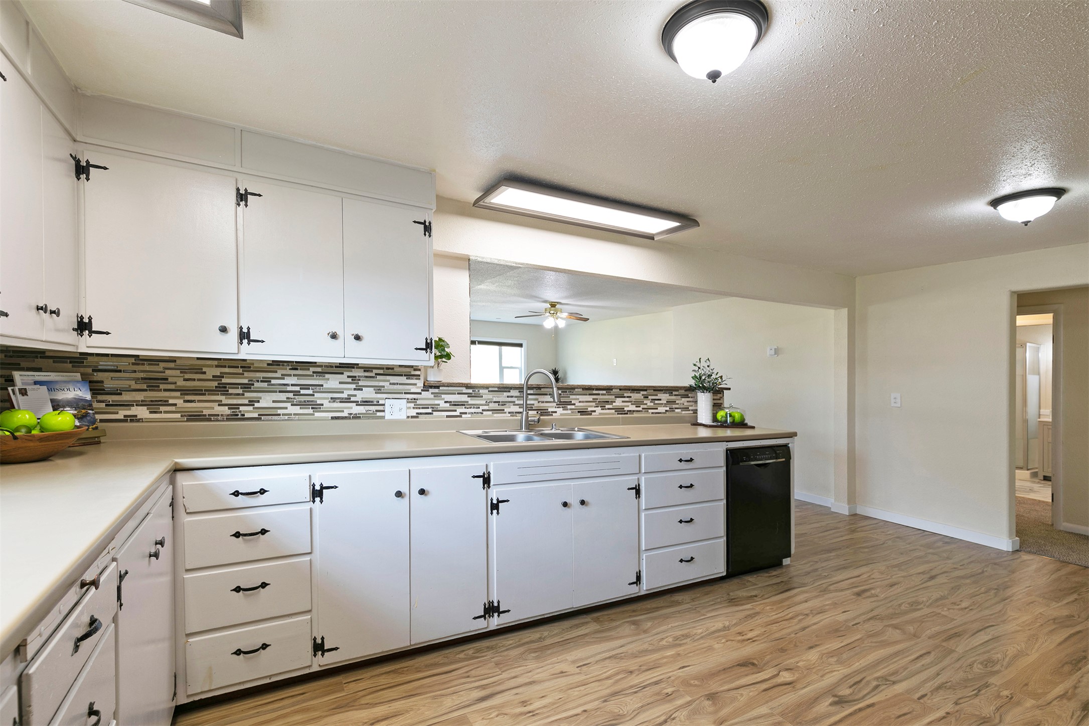 Florence, Montana 59833, United States, 4 Bedrooms Bedrooms, ,3 BathroomsBathrooms,Residential,Active,162073