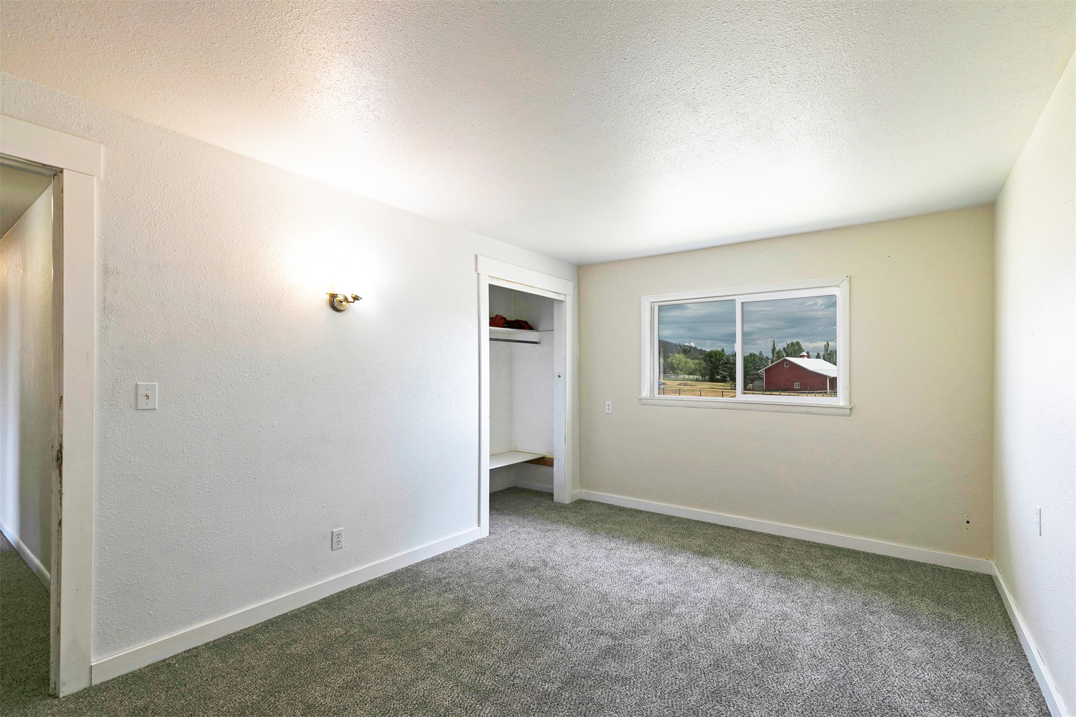 Florence, Montana 59833, United States, 4 Bedrooms Bedrooms, ,3 BathroomsBathrooms,Residential,Active,162073