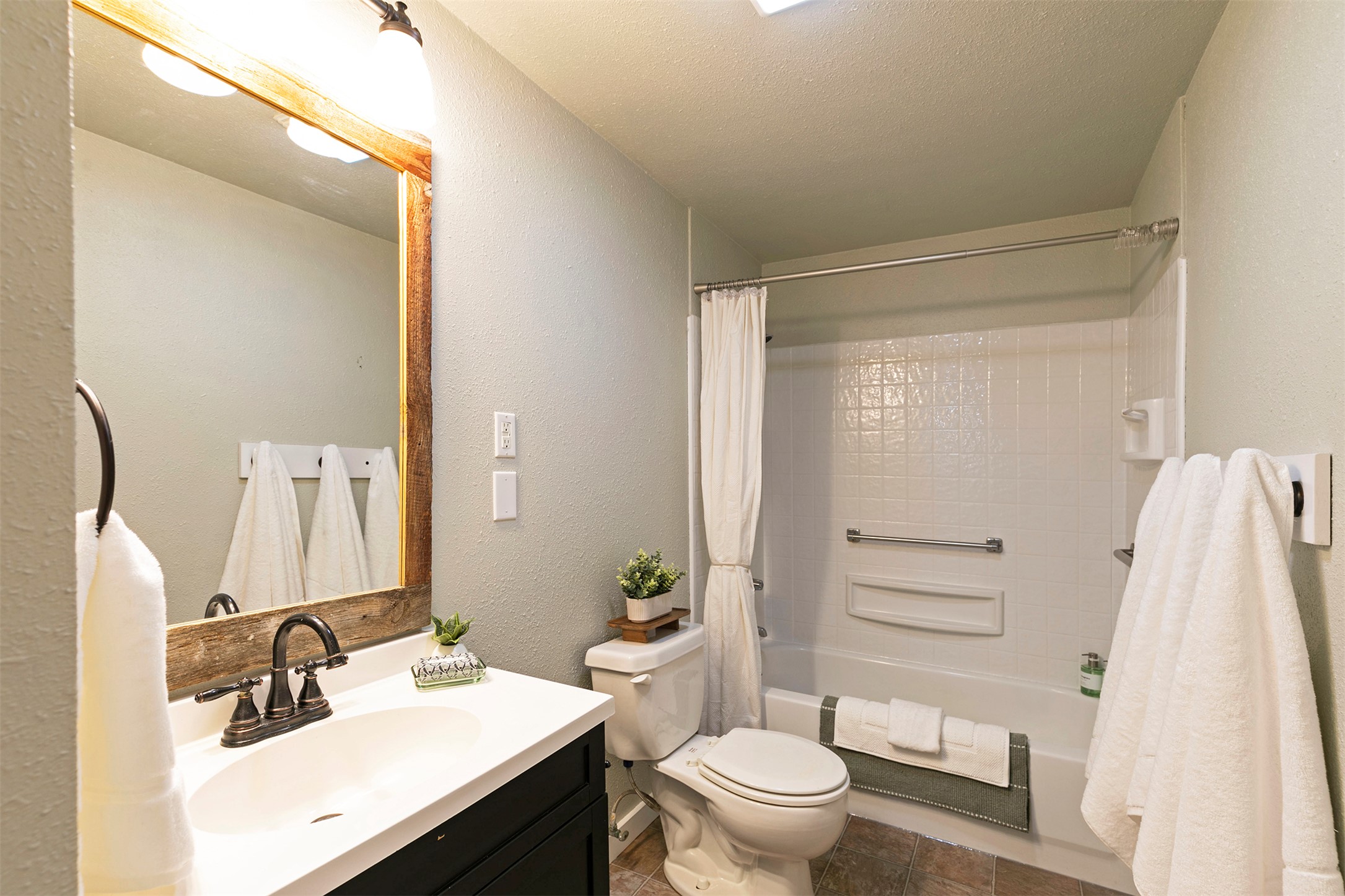 Florence, Montana 59833, United States, 4 Bedrooms Bedrooms, ,3 BathroomsBathrooms,Residential,Active,162073