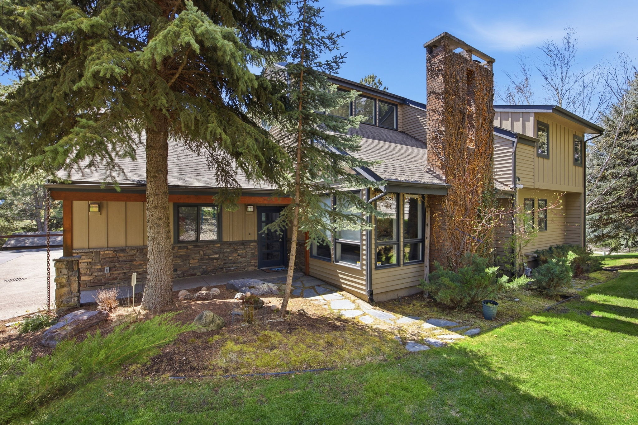 7700 Parkwood Drive
