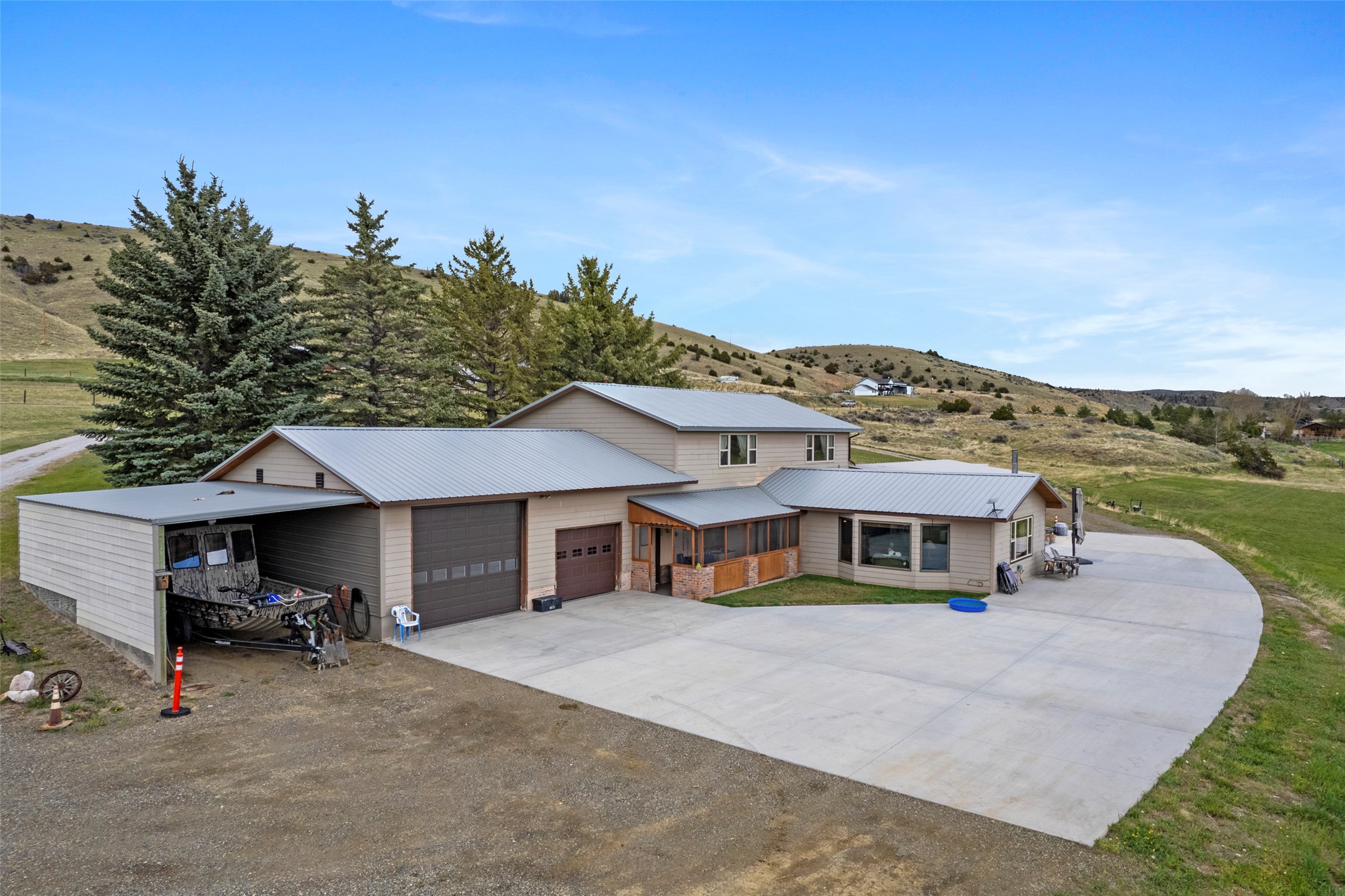 772 Highway 12 E