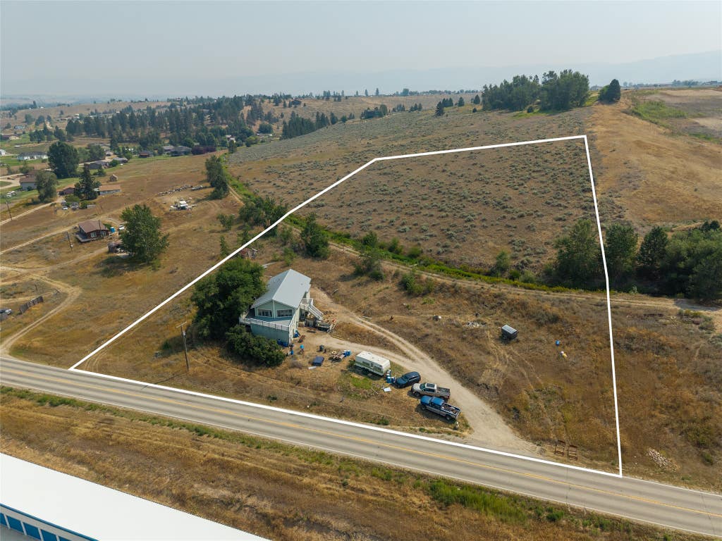 Photo of 4572 Eastside Hwy HWY, Stevensville, MT 59870 (MLS # 30074592)