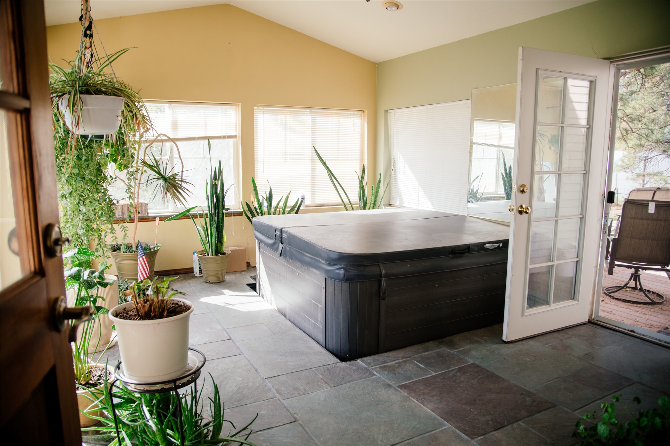 Stevensville, Montana 59870, United States, 3 Bedrooms Bedrooms, ,3 BathroomsBathrooms,Residential,Active,31920