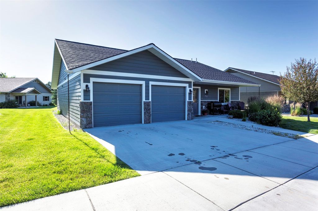 Photo of 248 Village Parkway, Stevensville, MT 59870 (MLS # 30074754)