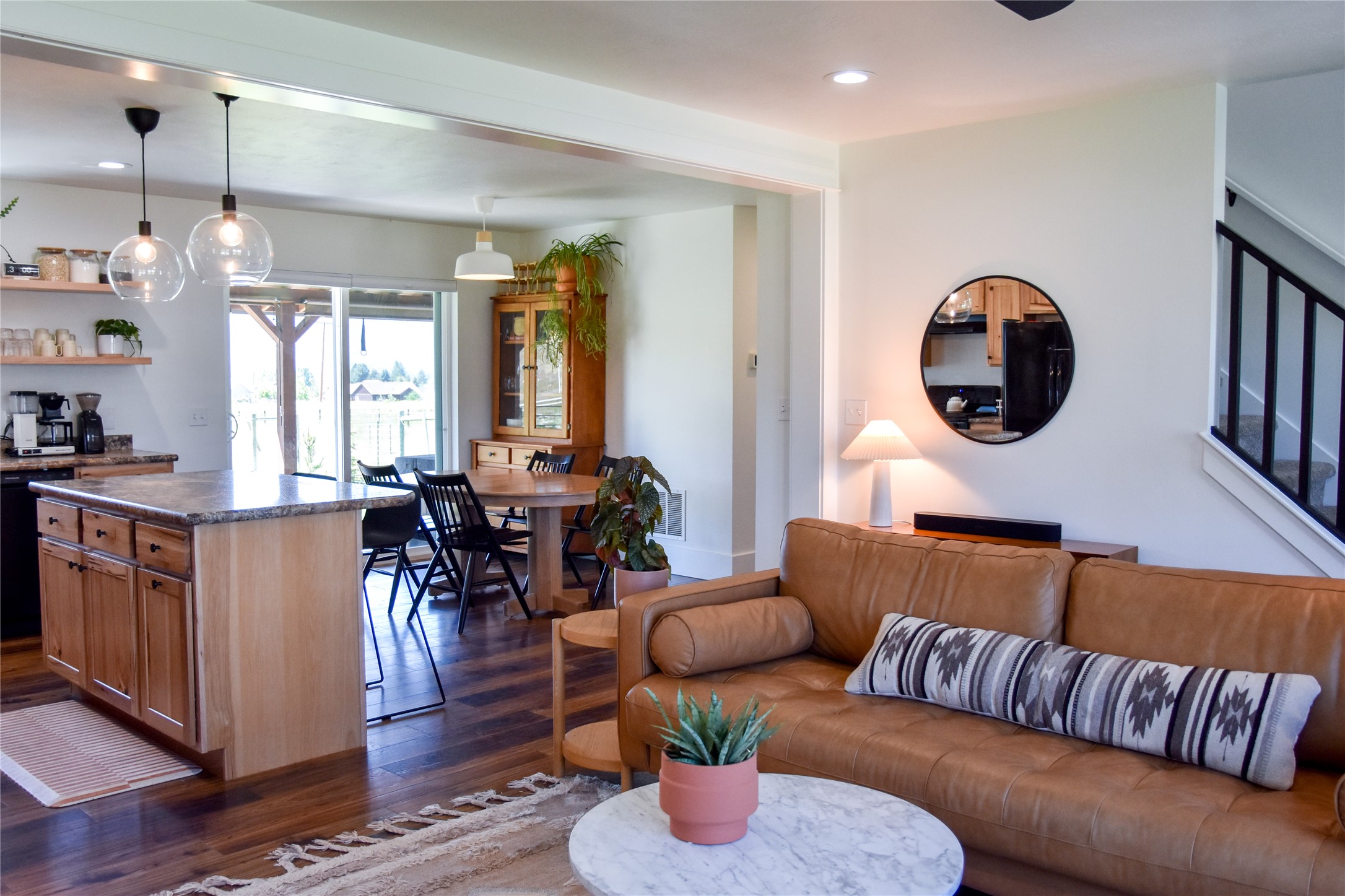 825 Cochise Way