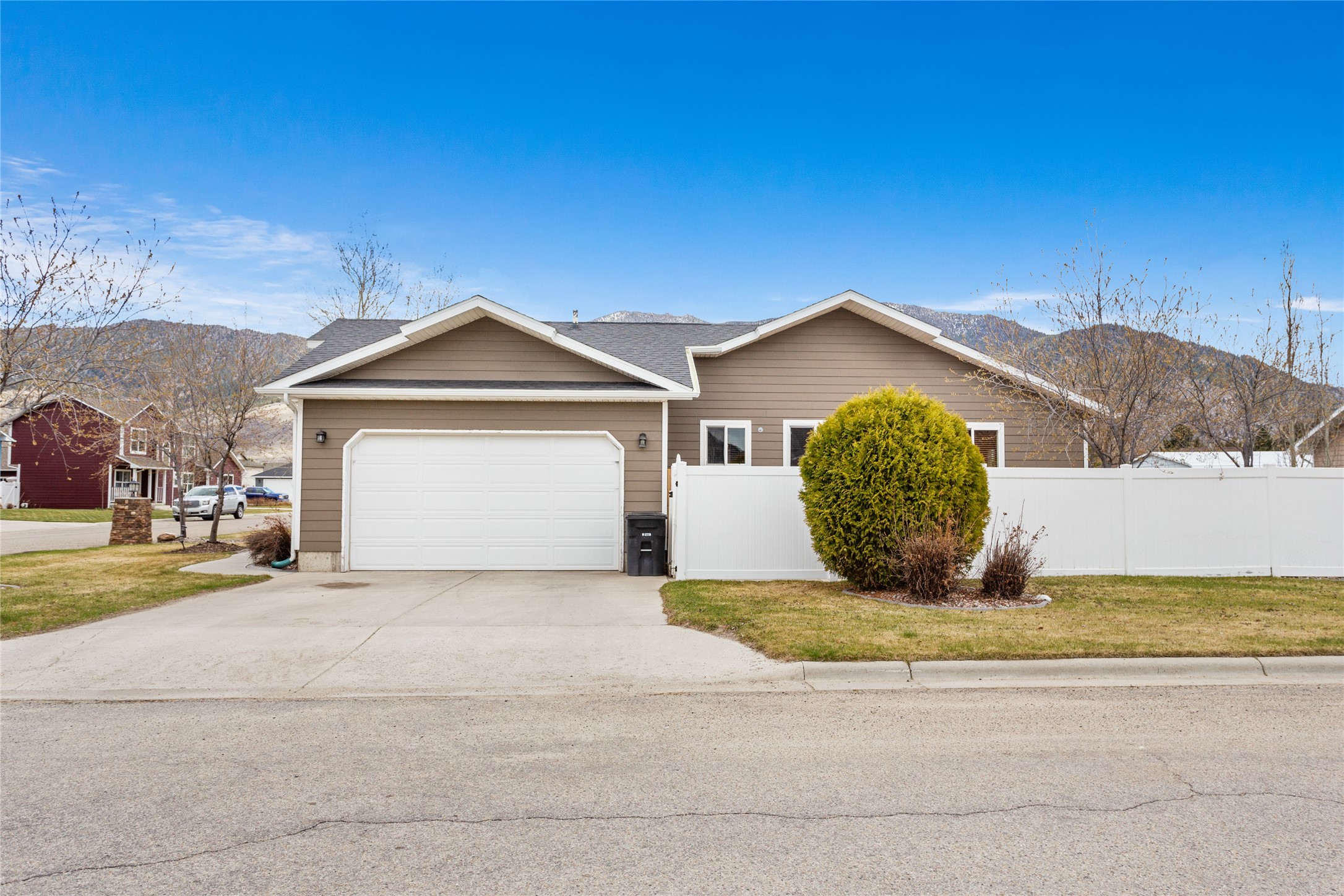 Butte, Montana 59701, United States, 4 Bedrooms Bedrooms, ,3 BathroomsBathrooms,Residential,Active,58260