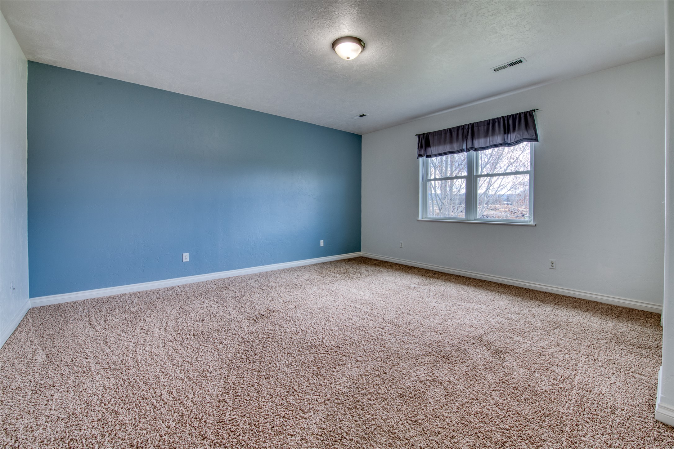 Corvallis, Montana 59828, United States, 4 Bedrooms Bedrooms, ,3 BathroomsBathrooms,Residential,Active,106200