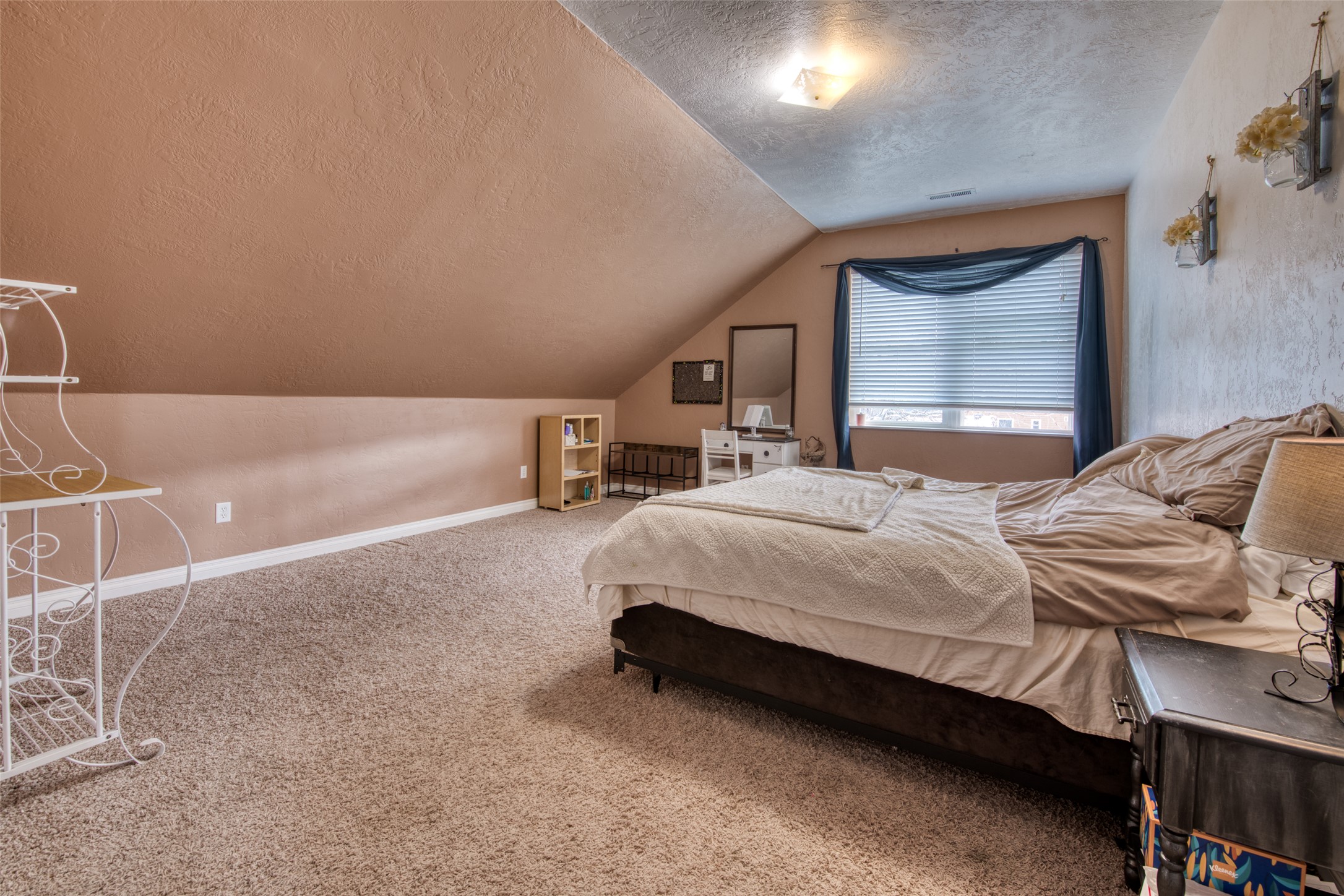 Corvallis, Montana 59828, United States, 4 Bedrooms Bedrooms, ,3 BathroomsBathrooms,Residential,Active,106200