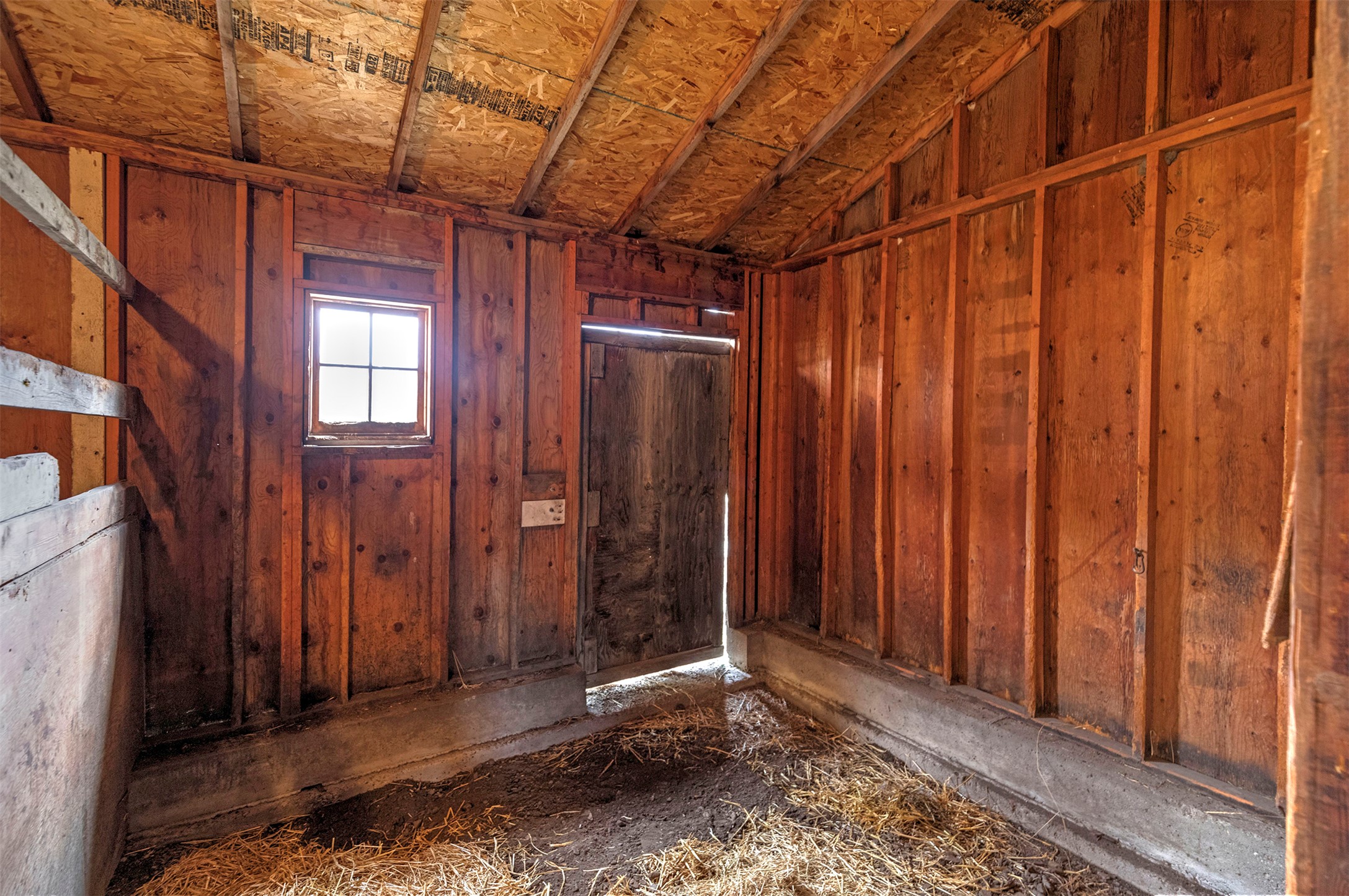 Missoula, Montana 59803, United States, 6 Bedrooms Bedrooms, ,3 BathroomsBathrooms,Residential,Active,107208