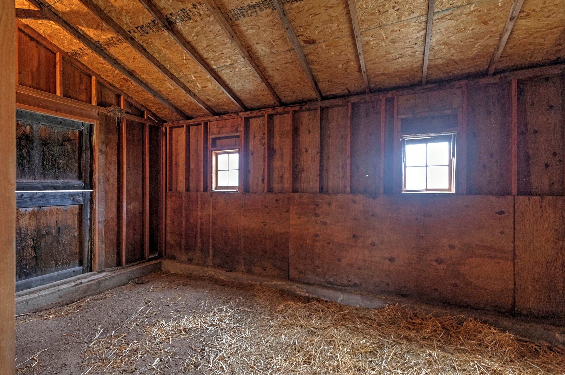 Missoula, Montana 59803, United States, 6 Bedrooms Bedrooms, ,3 BathroomsBathrooms,Residential,Active,107208