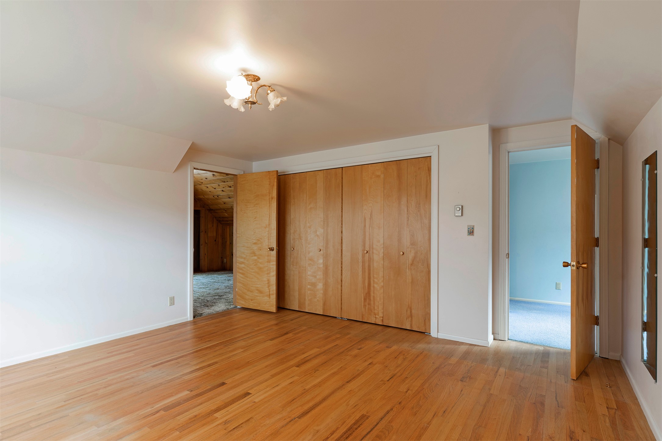 Missoula, Montana 59803, United States, 6 Bedrooms Bedrooms, ,3 BathroomsBathrooms,Residential,Active,107208