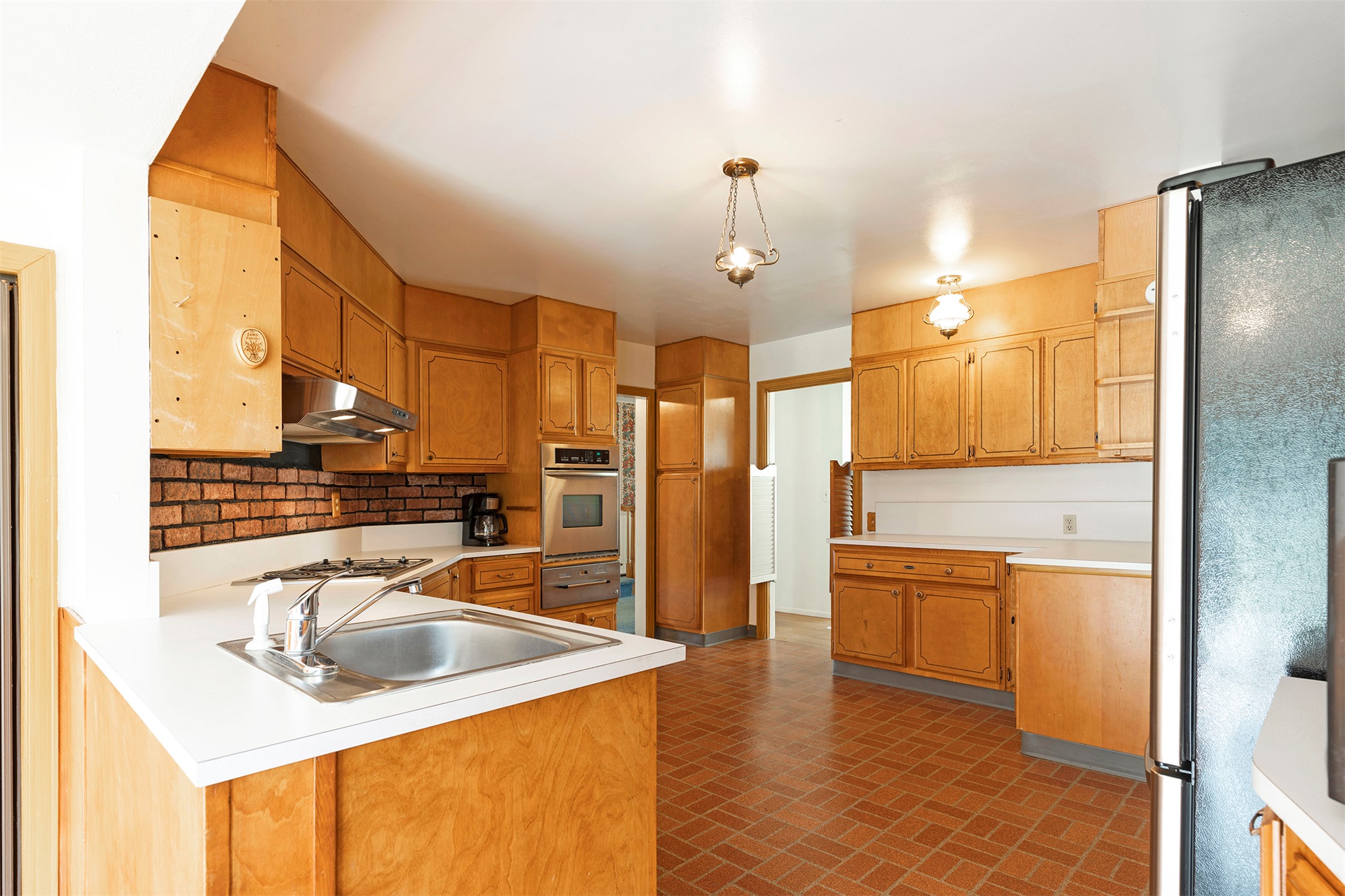 Missoula, Montana 59803, United States, 6 Bedrooms Bedrooms, ,3 BathroomsBathrooms,Residential,Active,107208