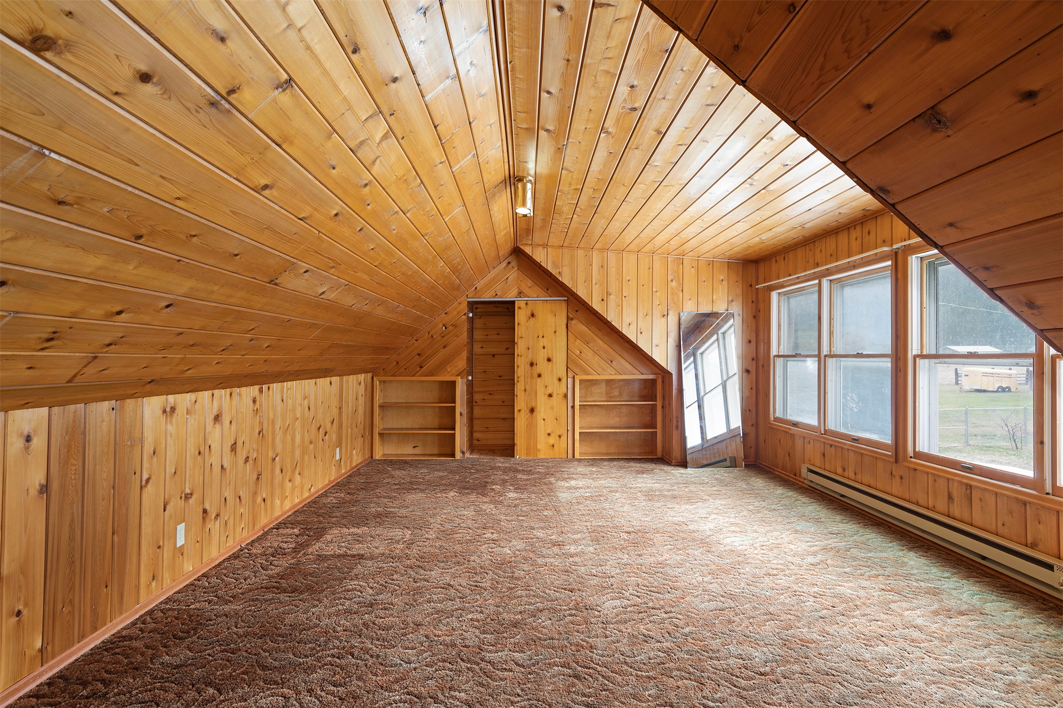 Missoula, Montana 59803, United States, 6 Bedrooms Bedrooms, ,3 BathroomsBathrooms,Residential,Active,107208