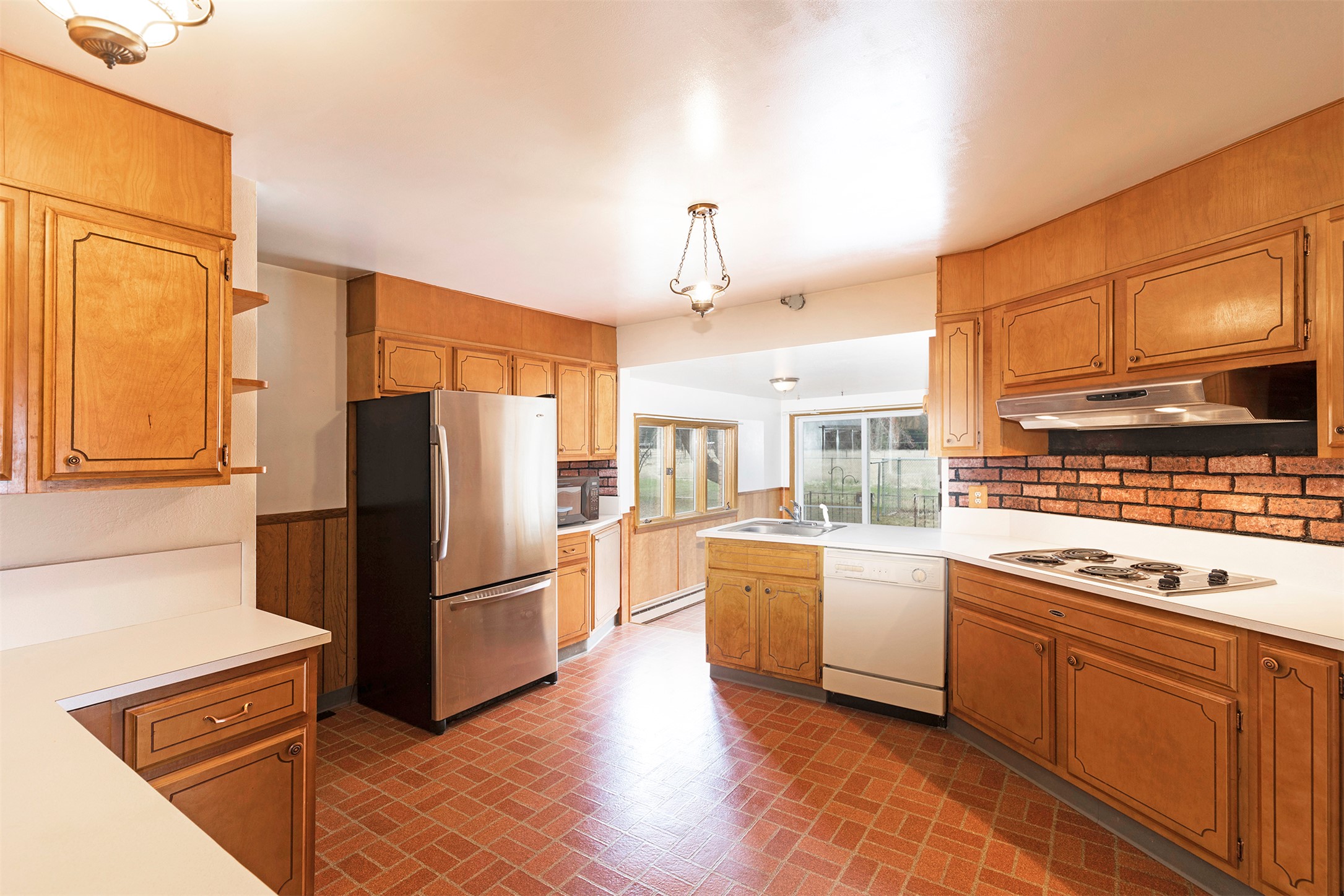 Missoula, Montana 59803, United States, 6 Bedrooms Bedrooms, ,3 BathroomsBathrooms,Residential,Active,107208